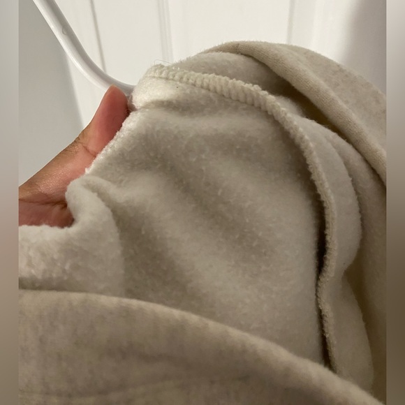 Fabletics Sweater - Picture 5 of 5